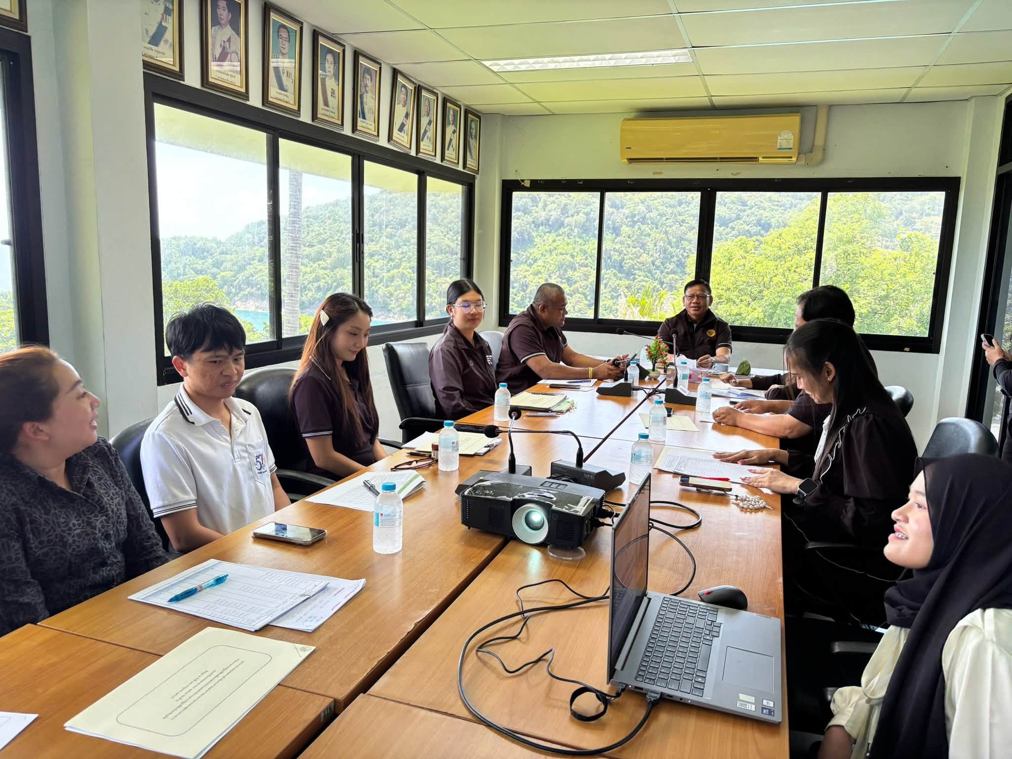 title - ผู้ตรวจราชการ ส.ป.ก. ร่วมประชุม ผู้ตรวจราชการกระทรวงเกษตรและสหกรณ์ เขตตรวจราชการที่ 6 ติดตามความก้าวหน้าผลการดำเนินงานตามแผนการตรวจราชการ จังหวัดภูเก็ต
